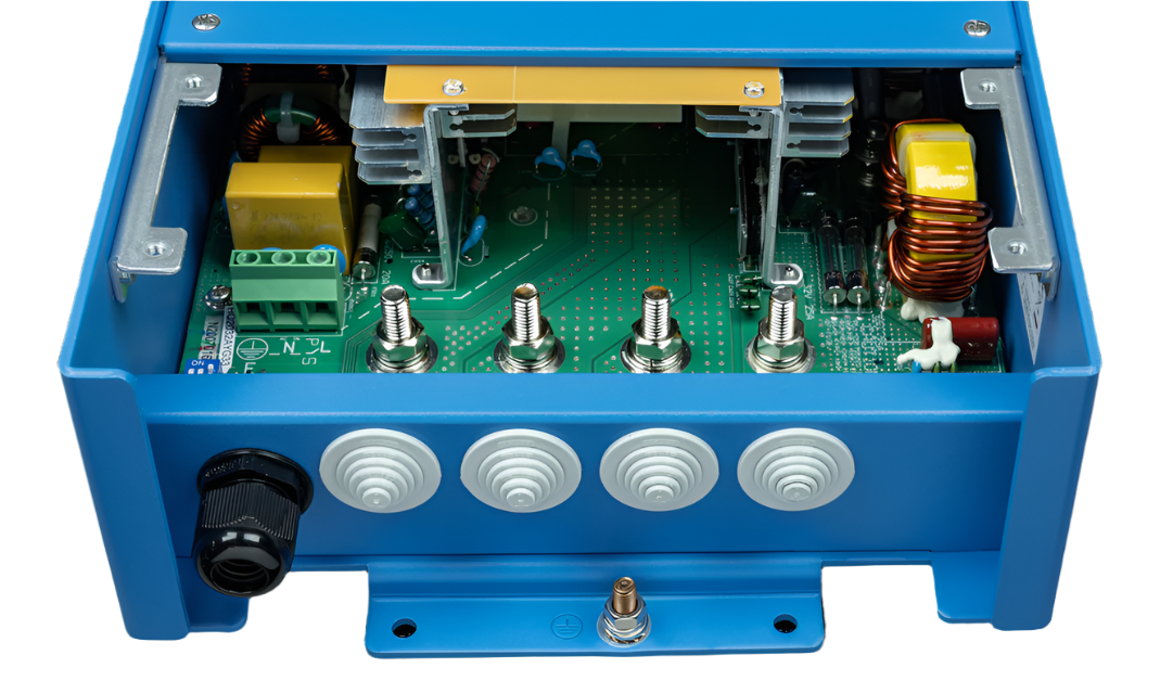 CENTAUR CHARGER 12V/60A (3) 240V