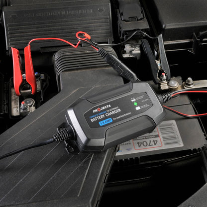 12V 1.5A 4 STAGE CHARGE & MAINTAIN BATTERY CHARGER