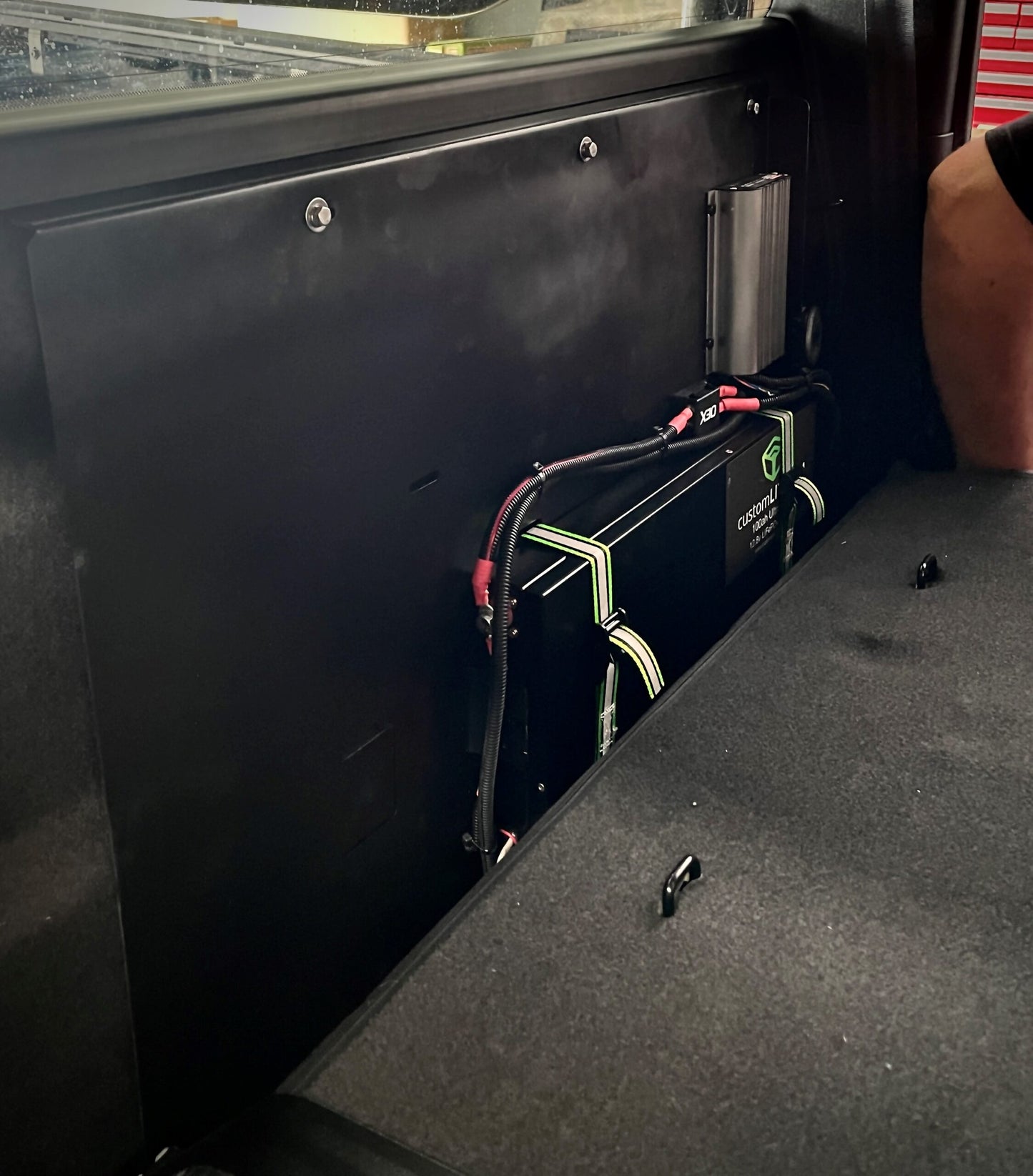 VOLKSWAGON AMAROK VEHICLE BATTERY